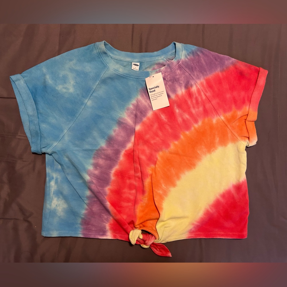 NWT adorable cropped t shirt